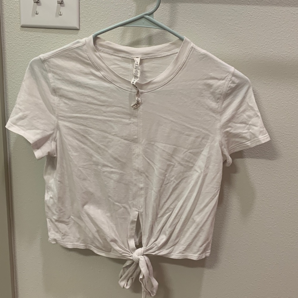 Lululemon Tshirt top size 2